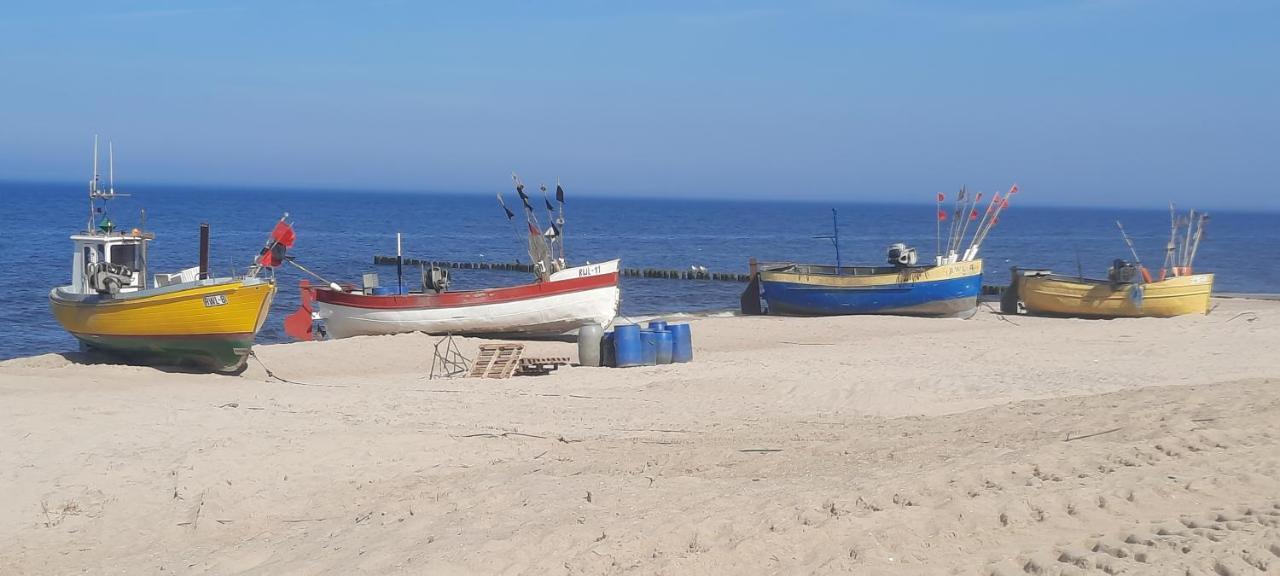 Apartamenty Eka Dom Goscinny 350M Do Plazy Rewal Esterno foto