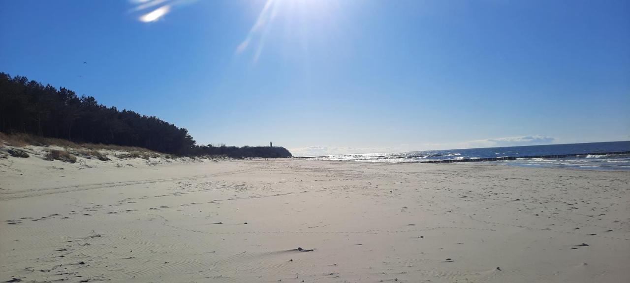 Apartamenty Eka Dom Goscinny 350M Do Plazy Rewal Esterno foto